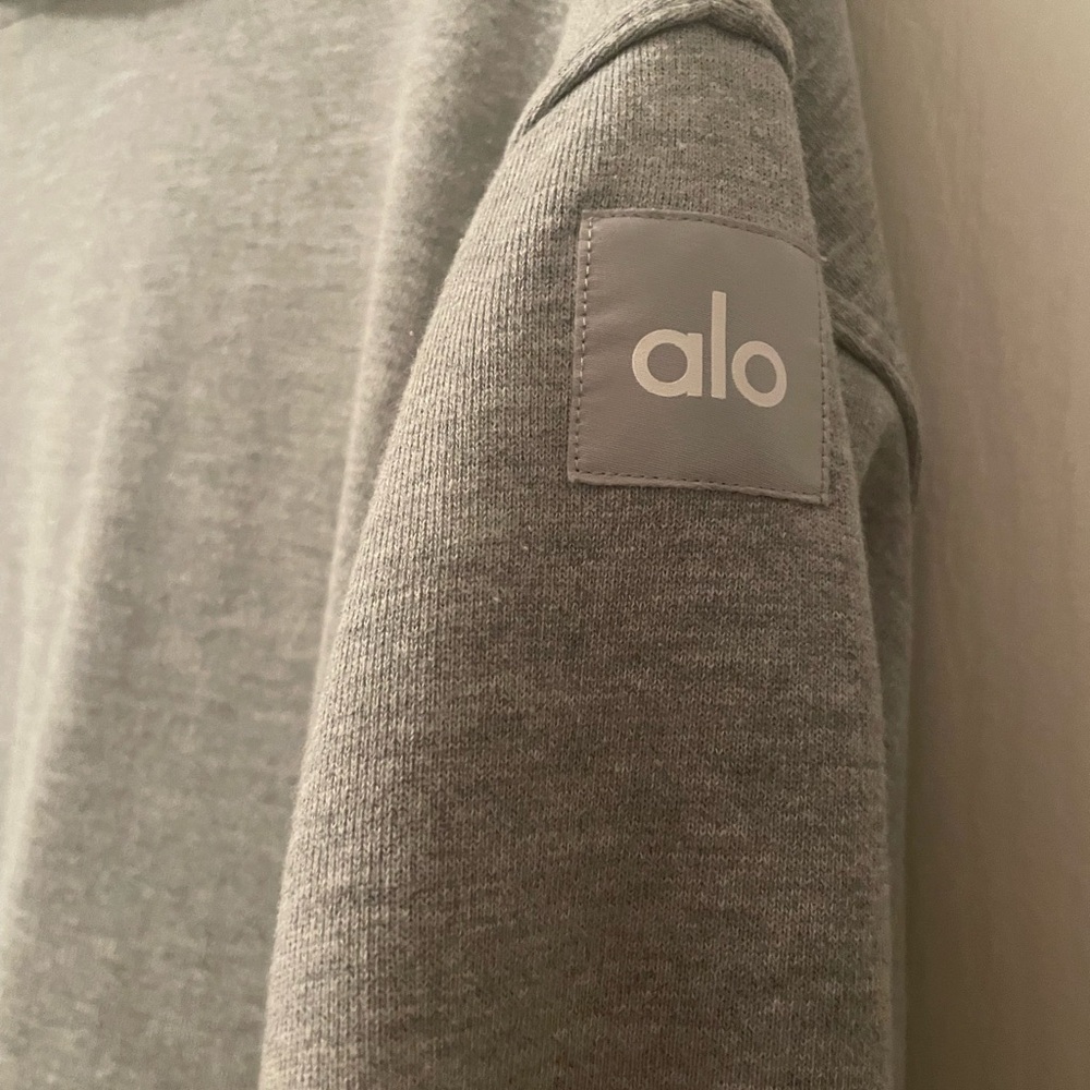 ALO Yoga Gray Sweater